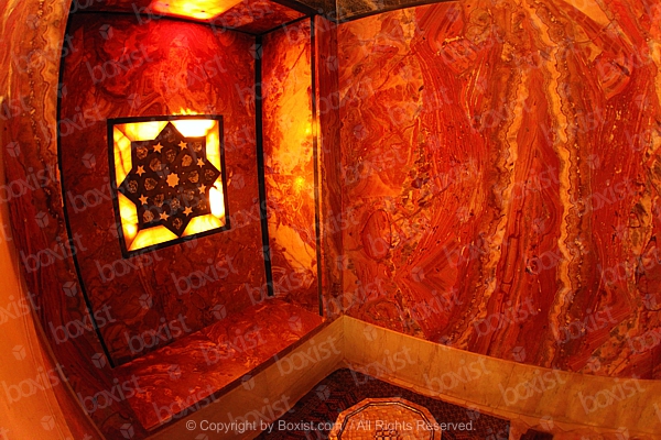 Decorative Red Marble Wall Corner