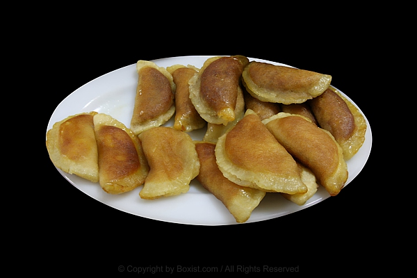 Qatayef Sweets In Plate
