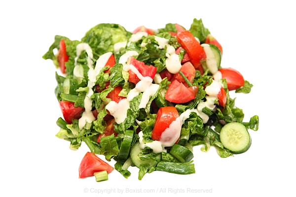 Salad Mix With Garlic Sauce