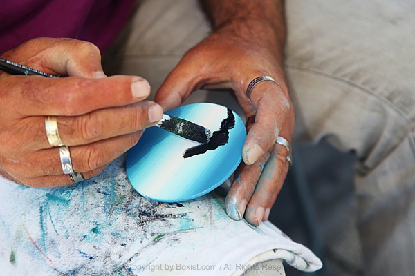 Artist Hand Painting Craft