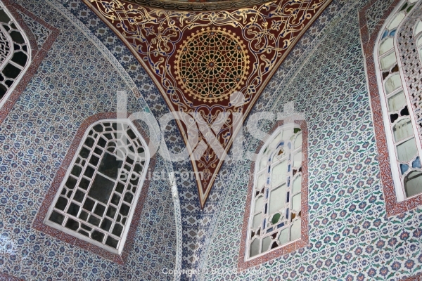 Decorative Walls and Windows in Topkapi Palace