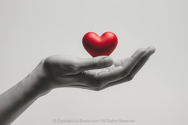 Single Hand Posture With Love Heart Object Inside